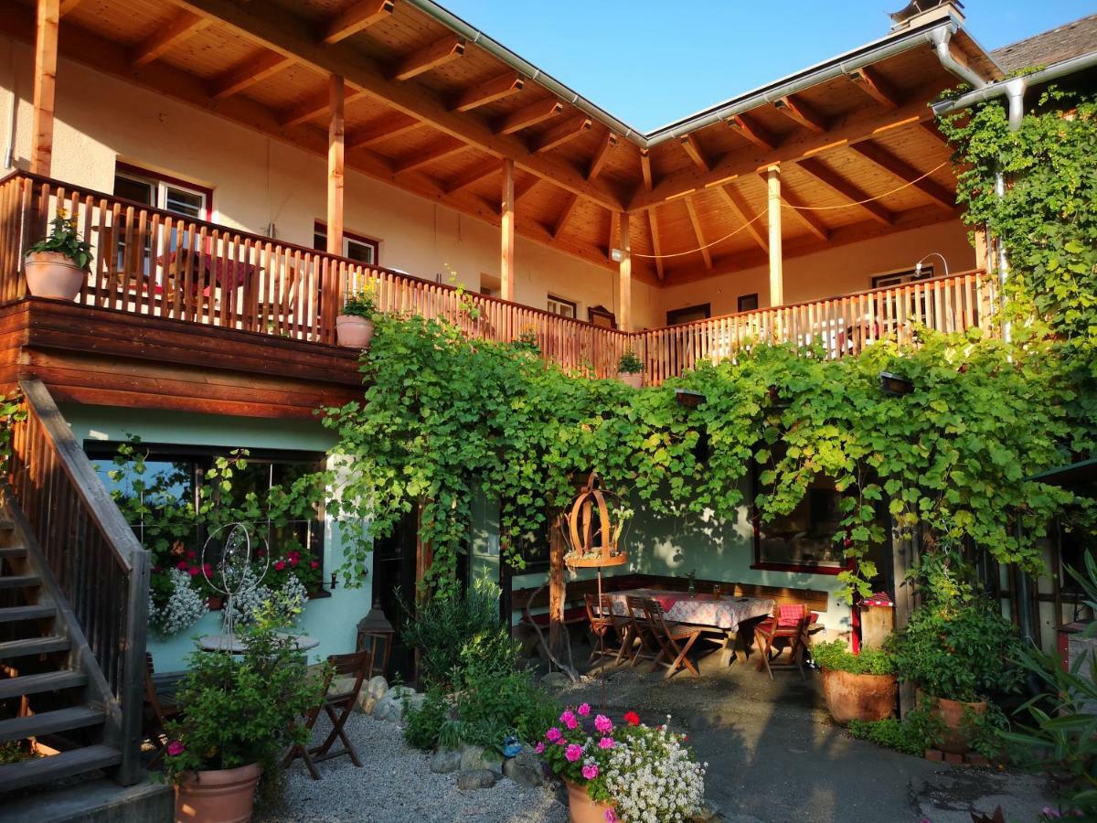Der Eberhard - Wohnen & Essen Bei Ilse Hotel Sankt Michael in Obersteiermark Exterior photo
